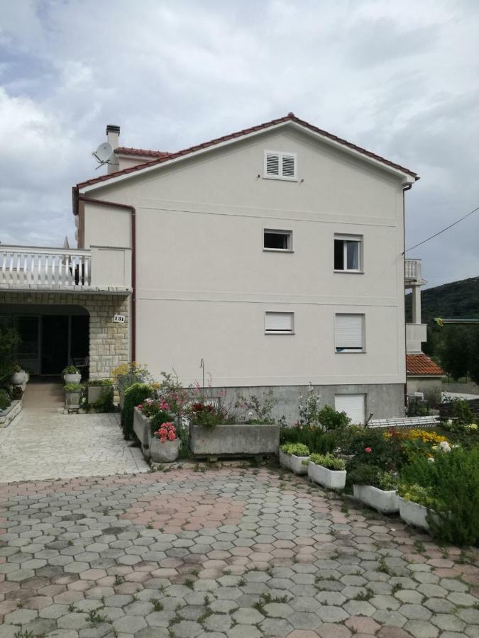 Feel Good Apartment Mundanije Εξωτερικό φωτογραφία